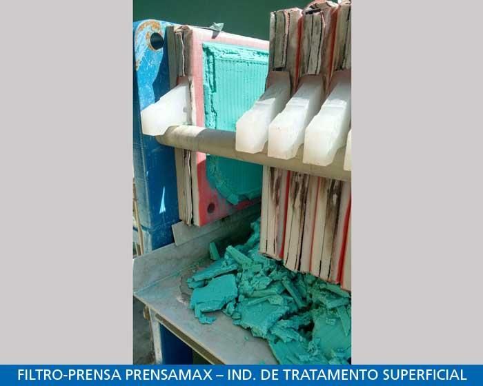 FiltroPrensaPrensamax07-d6d09030 Conhe&ccedil;a os filtros prensa de placas tipo c&acirc;mara PRENSAMAX da Bomax: Destinados ao aproveitamento de &aacute;gua, tratamento efluentes e muito mais.